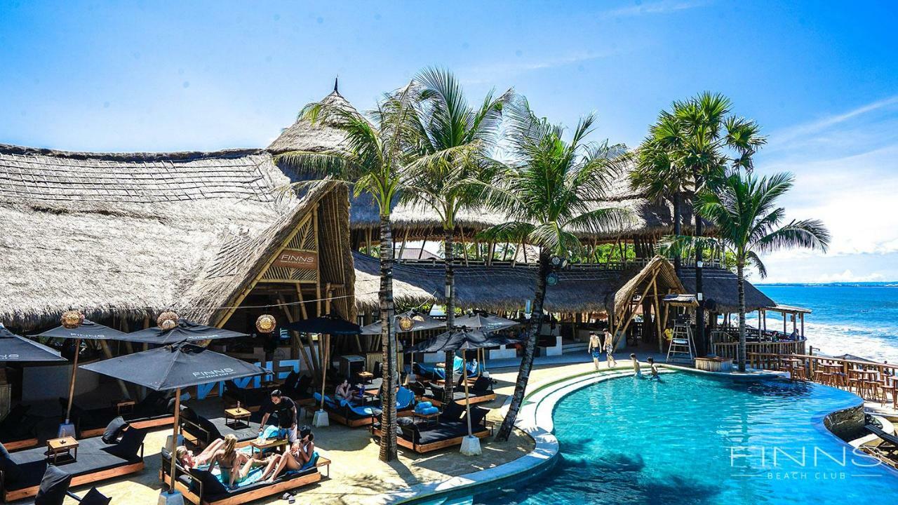 Villa Como Close To Finns Beach Club Kuta Lombok Exterior foto
