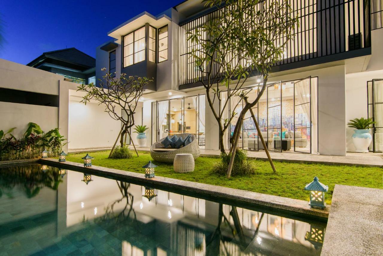 Villa Como Close To Finns Beach Club Kuta Lombok Exterior foto
