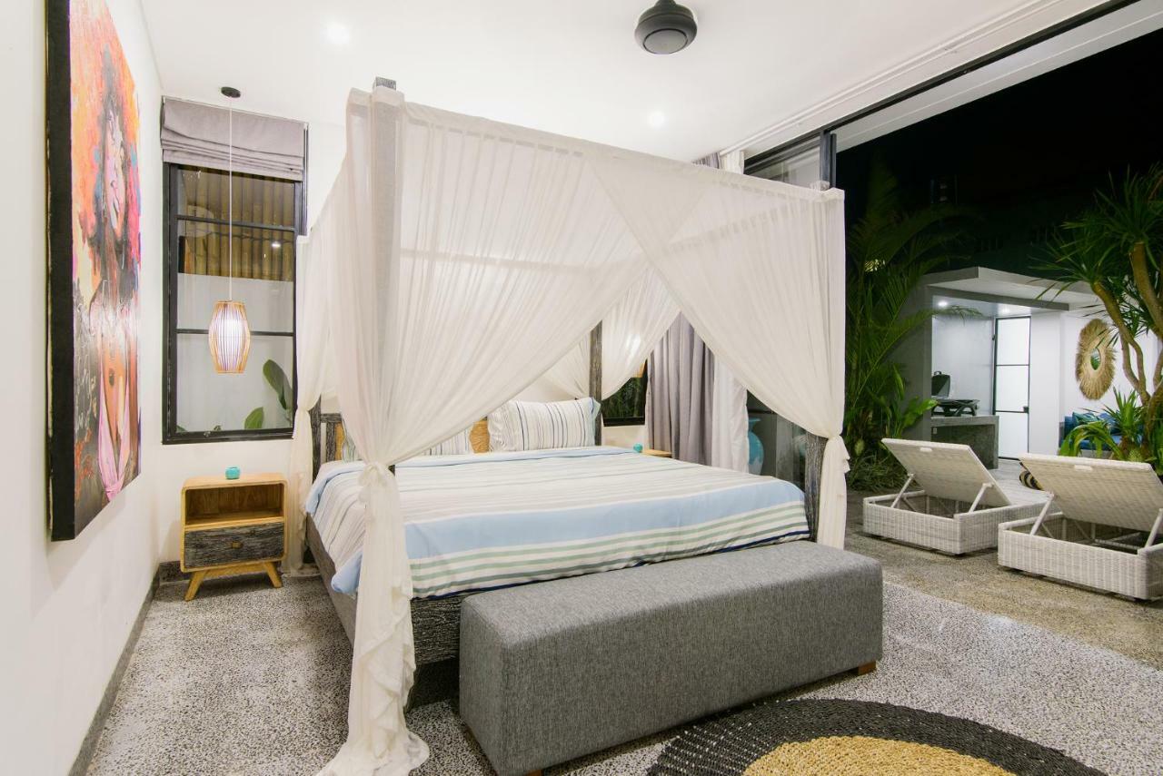 Villa Como Close To Finns Beach Club Kuta Lombok Exterior foto