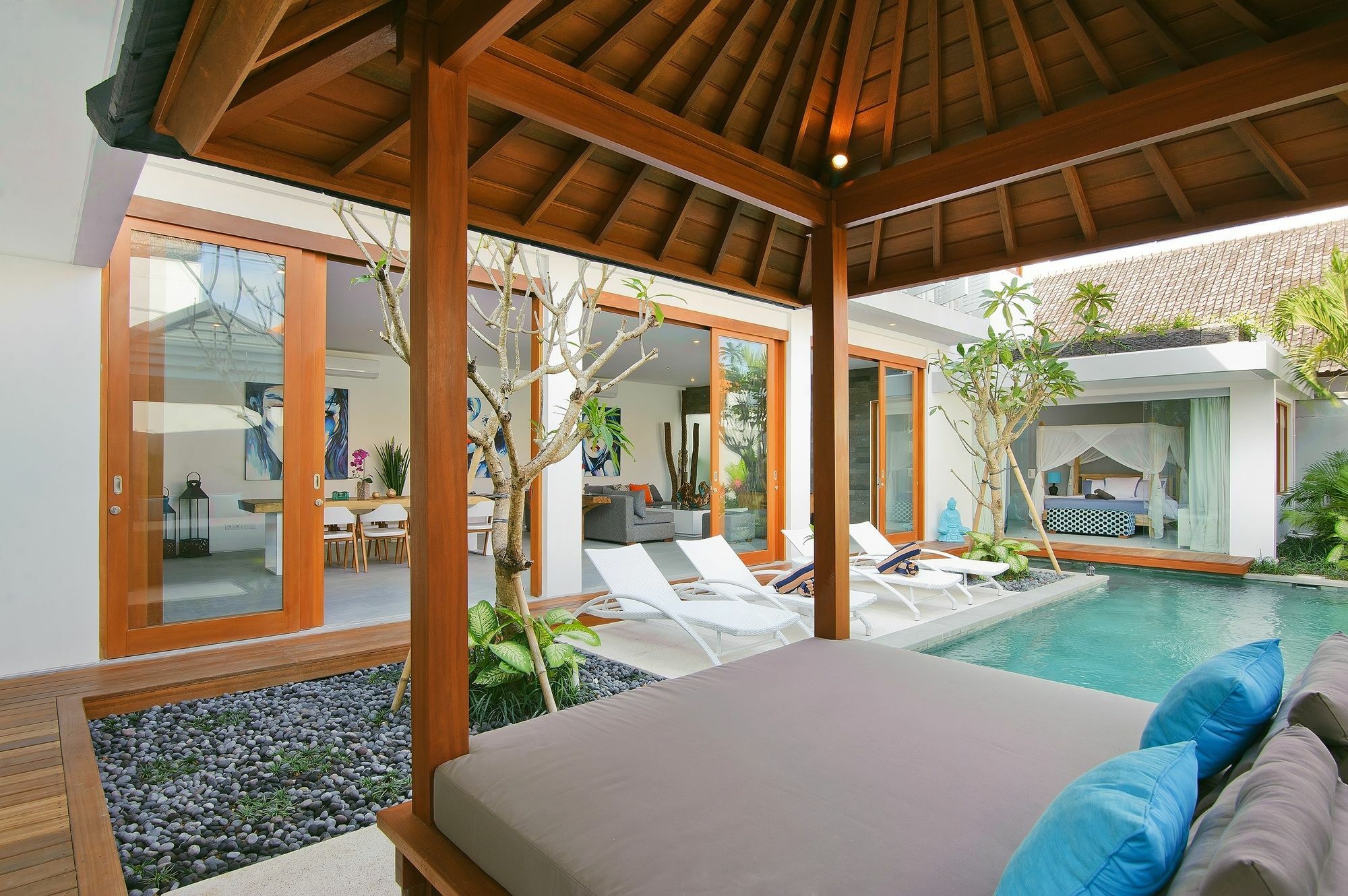 Villa Como Close To Finns Beach Club Kuta Lombok Exterior foto